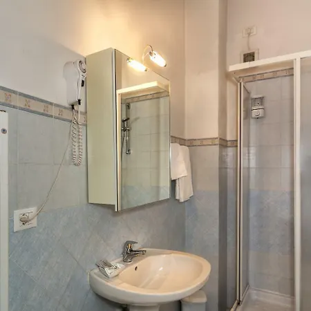 La Casa Di Ugo Pensionat
