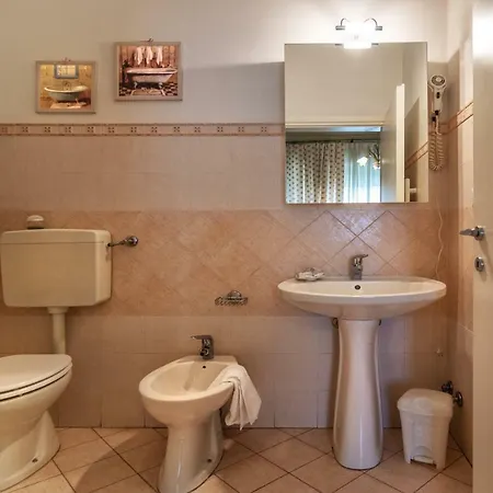 La Casa Di Ugo 3*