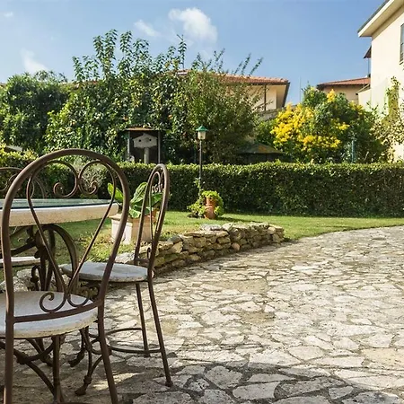 La Casa Di Ugo Guest house 3*