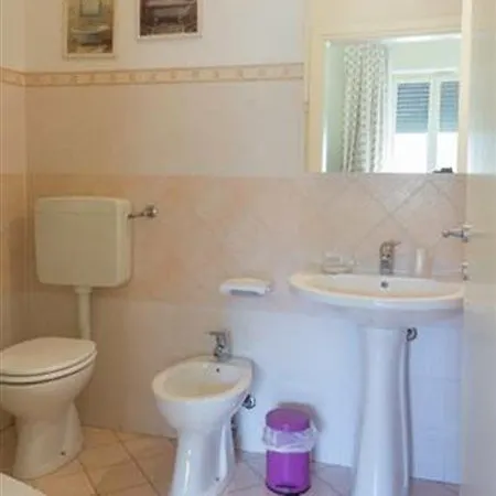 Guest house La Casa Di Ugo 3*